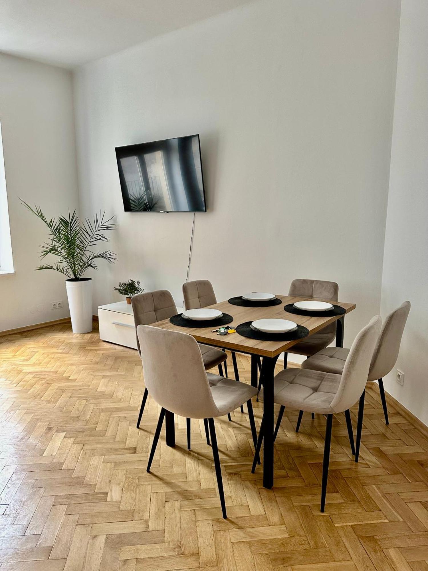 Selected Apartments By Market Square Kraków Exteriör bild