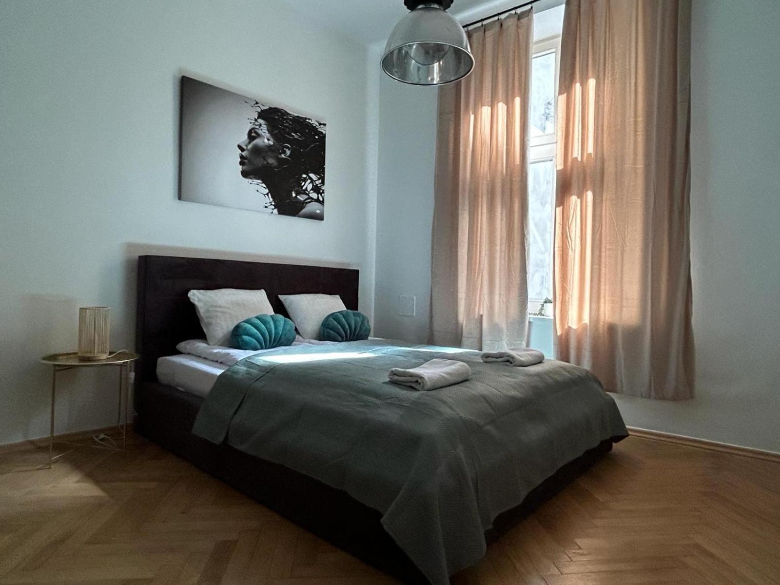Selected Apartments By Market Square Kraków Exteriör bild